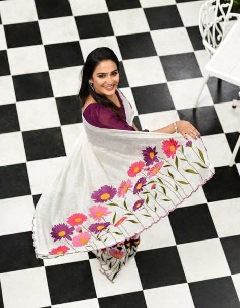 Satranga MG346 Plain Linen Saree with Digital Print & Cutwork Border