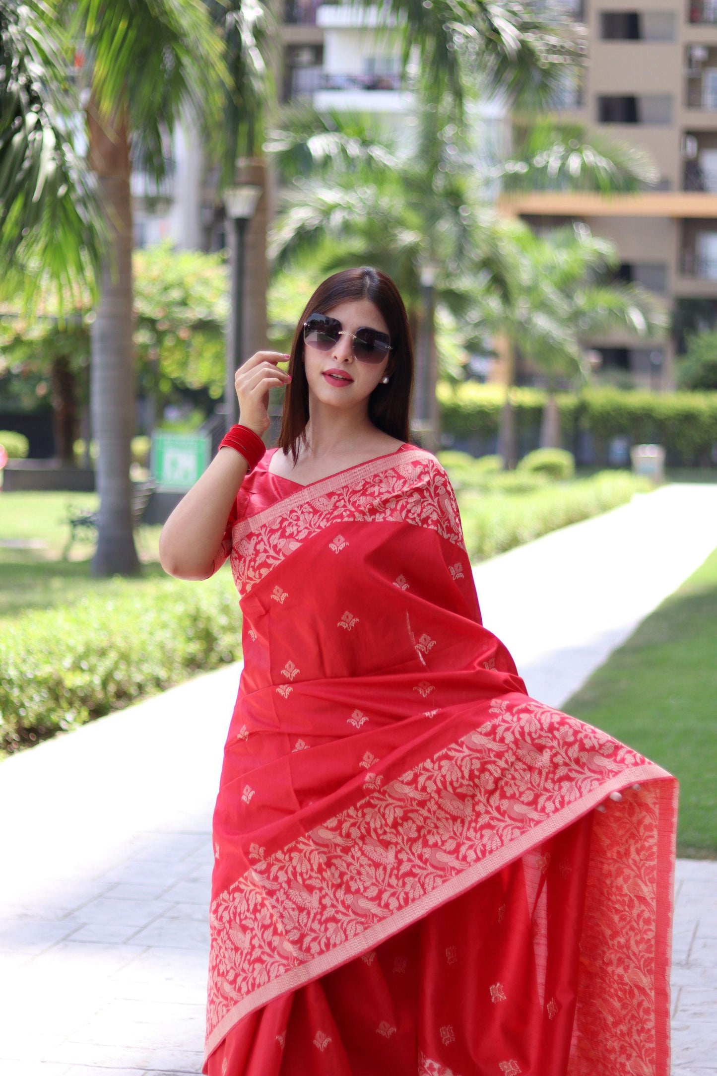 RUTRANG – Banglori Handloom Raw Silk Saree - Red