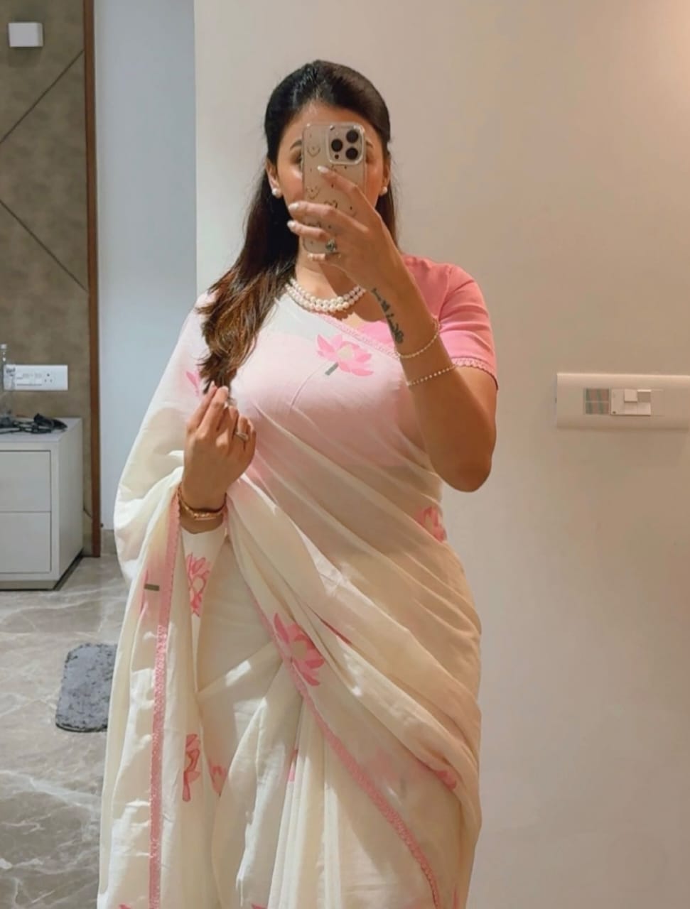 MG589 – Mangalya Linen Saree with Fancy Lace Border