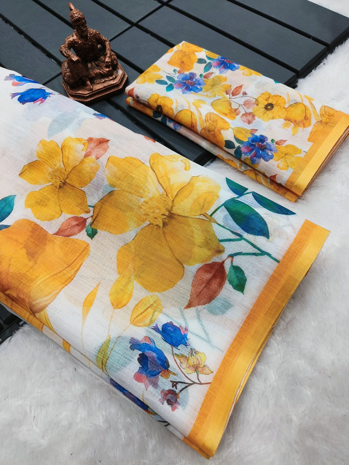 Linen Slub Cotton Sarees – Breezy Elegance & Everyday Comfort