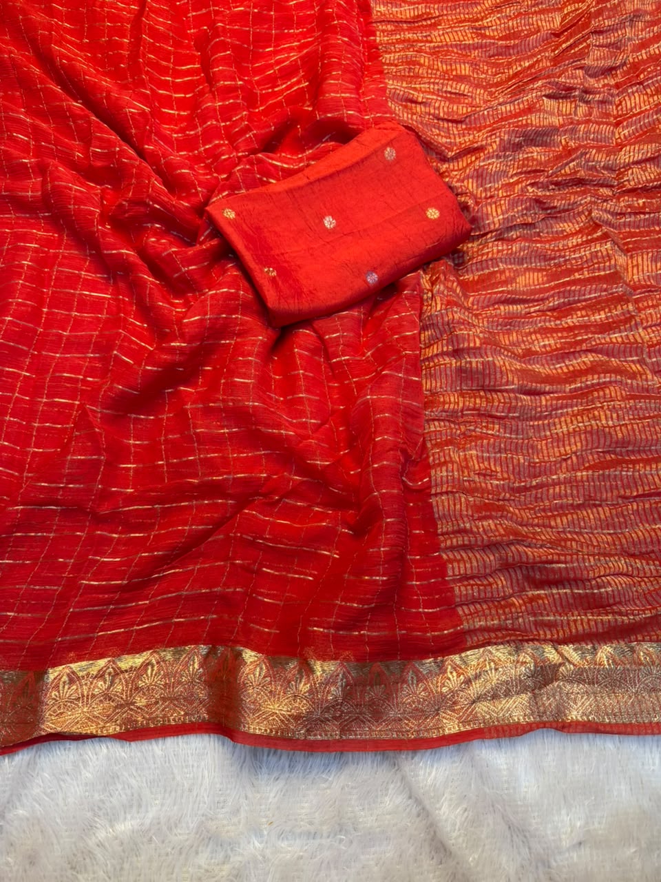 Georgette Viscose Saree with Checked Zari Pattern & Jacquard Silk Blouse – 99 AED