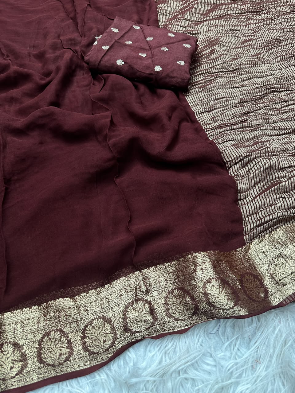 Georgette Viscose Weaving Saree with Viscose Zari Weaving Borders – 99 AED