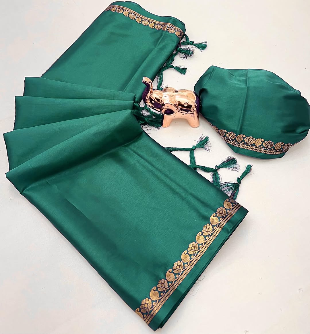 Soft Viscose Crepe Silk Saree with Golden Borders – 59 AED
