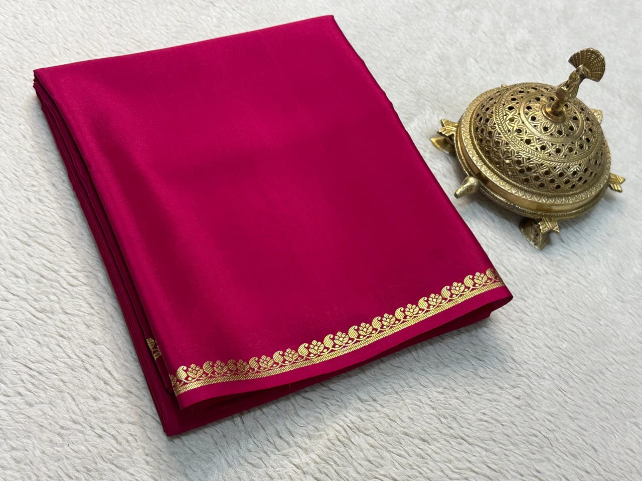 Soft Viscose Crepe Silk Saree with Golden Borders – 59 AED
