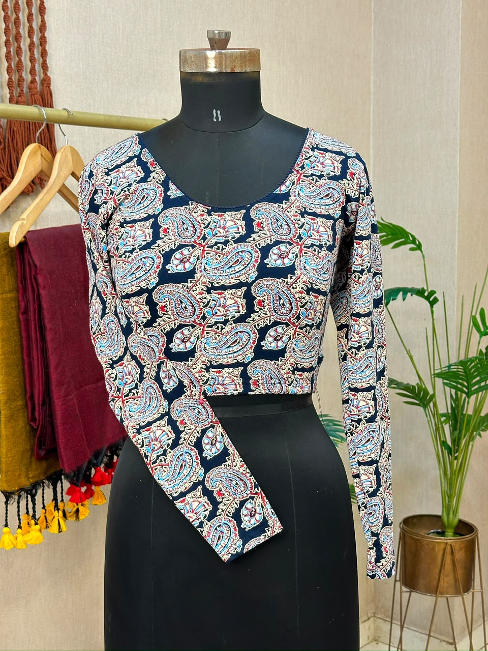 5501 - Elastic Long Sleeve Stretchable Ajrakh Blouse – 39 AED