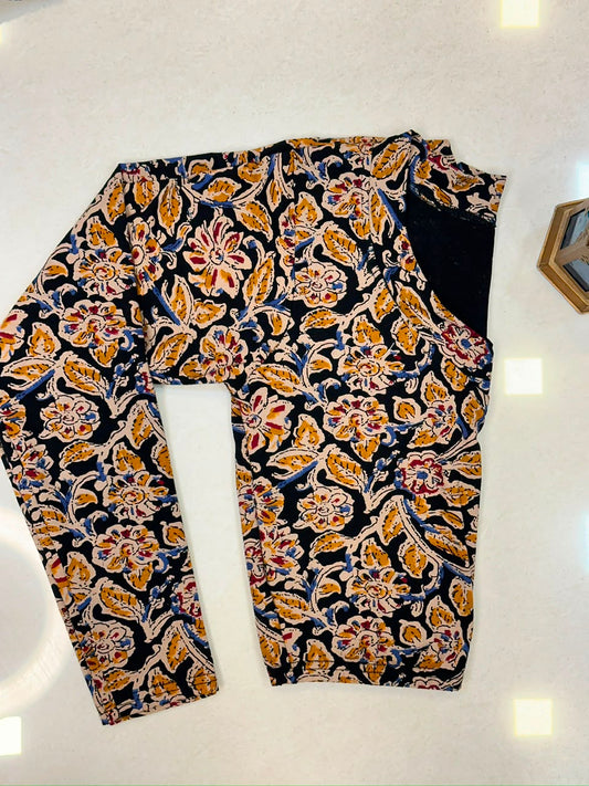 5501 - Elastic Long Sleeve Stretchable Ajrakh Blouse – 39 AED