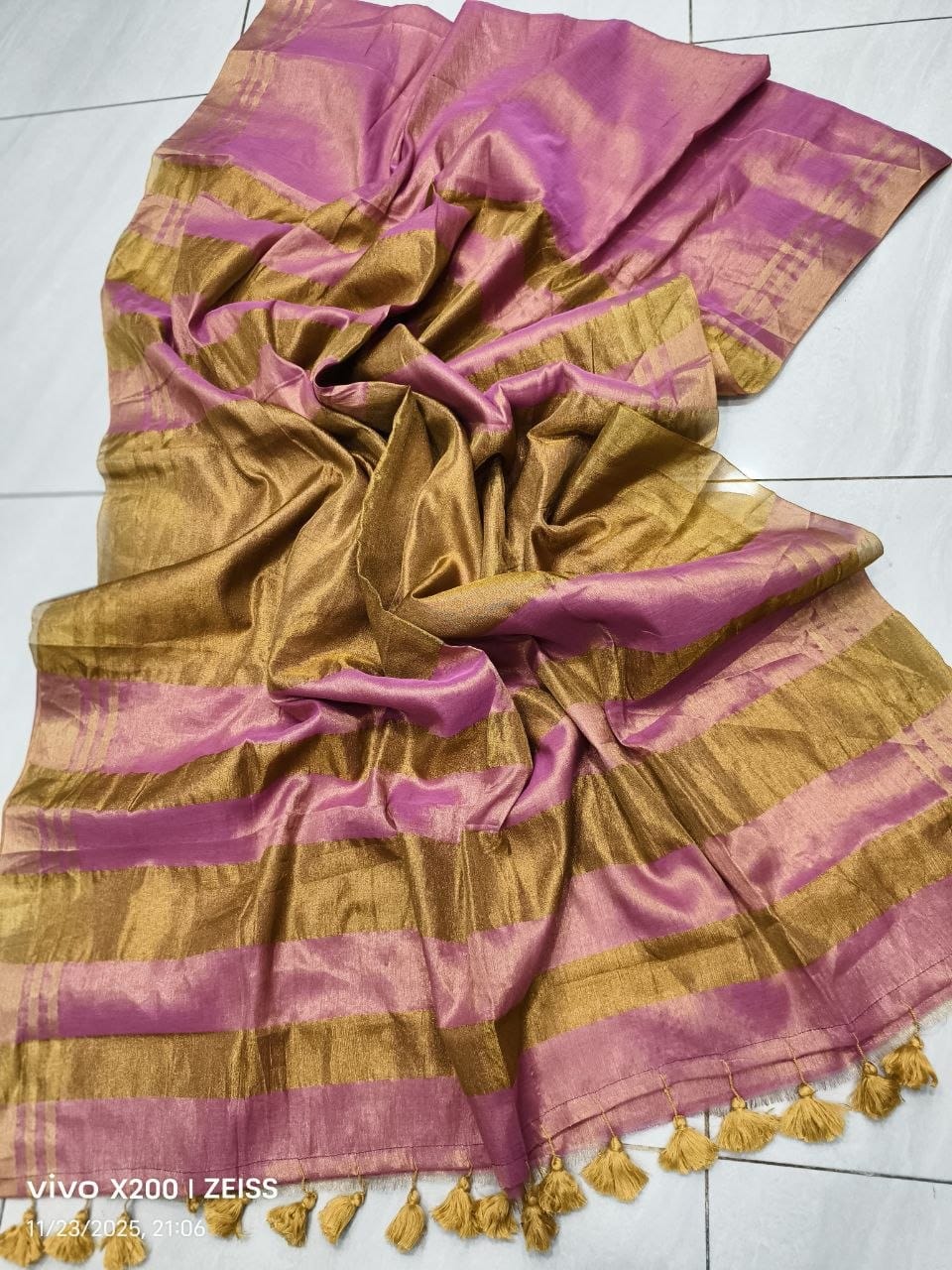 Mul Tissue Saree with Golden Zari – 99 AED