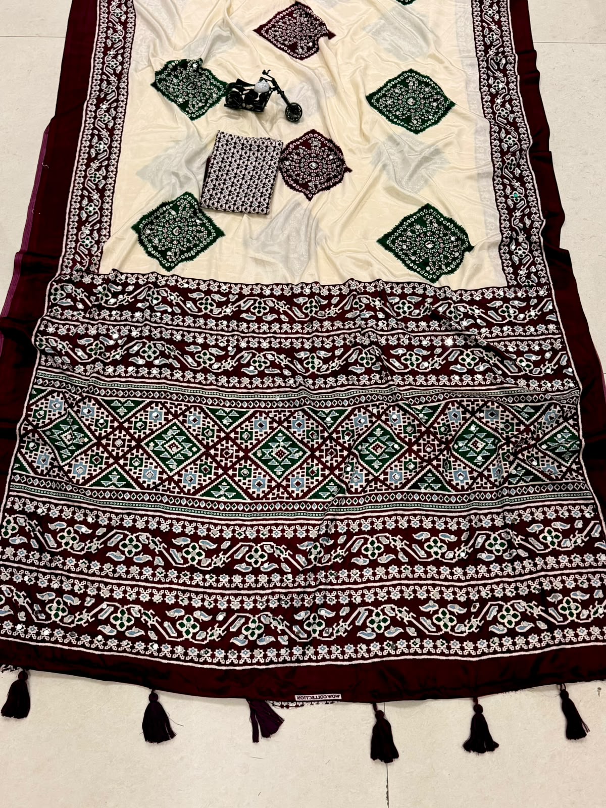 Bandhini Modal Crepe Silk Saree with Real Mirror Work