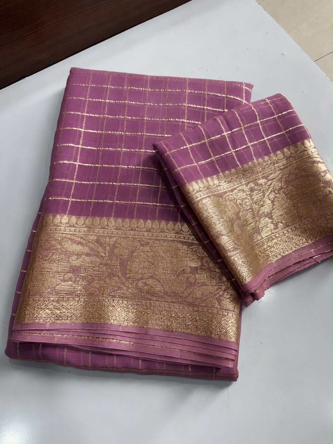 Viscose Georgette Zari Checked Saree with Viscose Zari Weaving Border