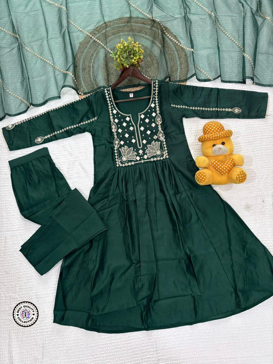 Chanderi Silk Embroidered Readymade Suits with Organza Dupatta Green