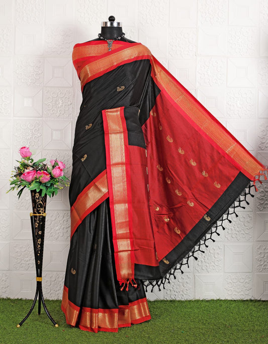 Cotton Silk Sarees with Jacquard Borders – 50 AED