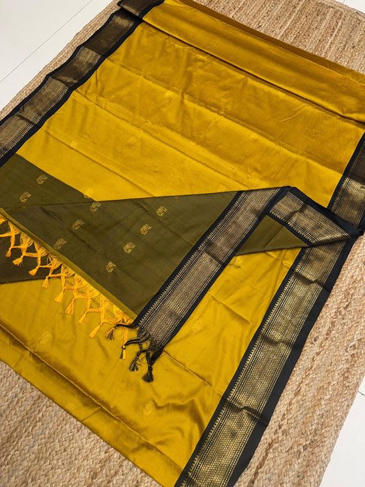 Cotton Silk Sarees with Jacquard Borders – 50 AED