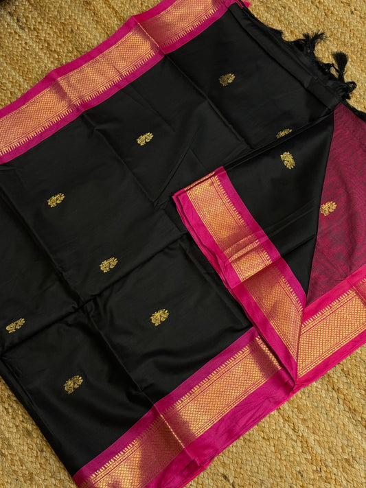 Cotton Silk Sarees with Jacquard Borders – 50 AED