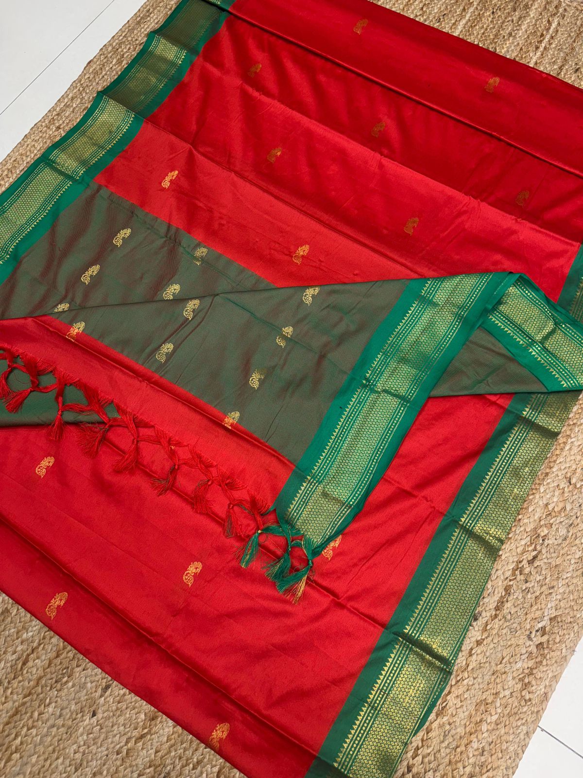 Cotton Silk Sarees with Jacquard Borders – 50 AED