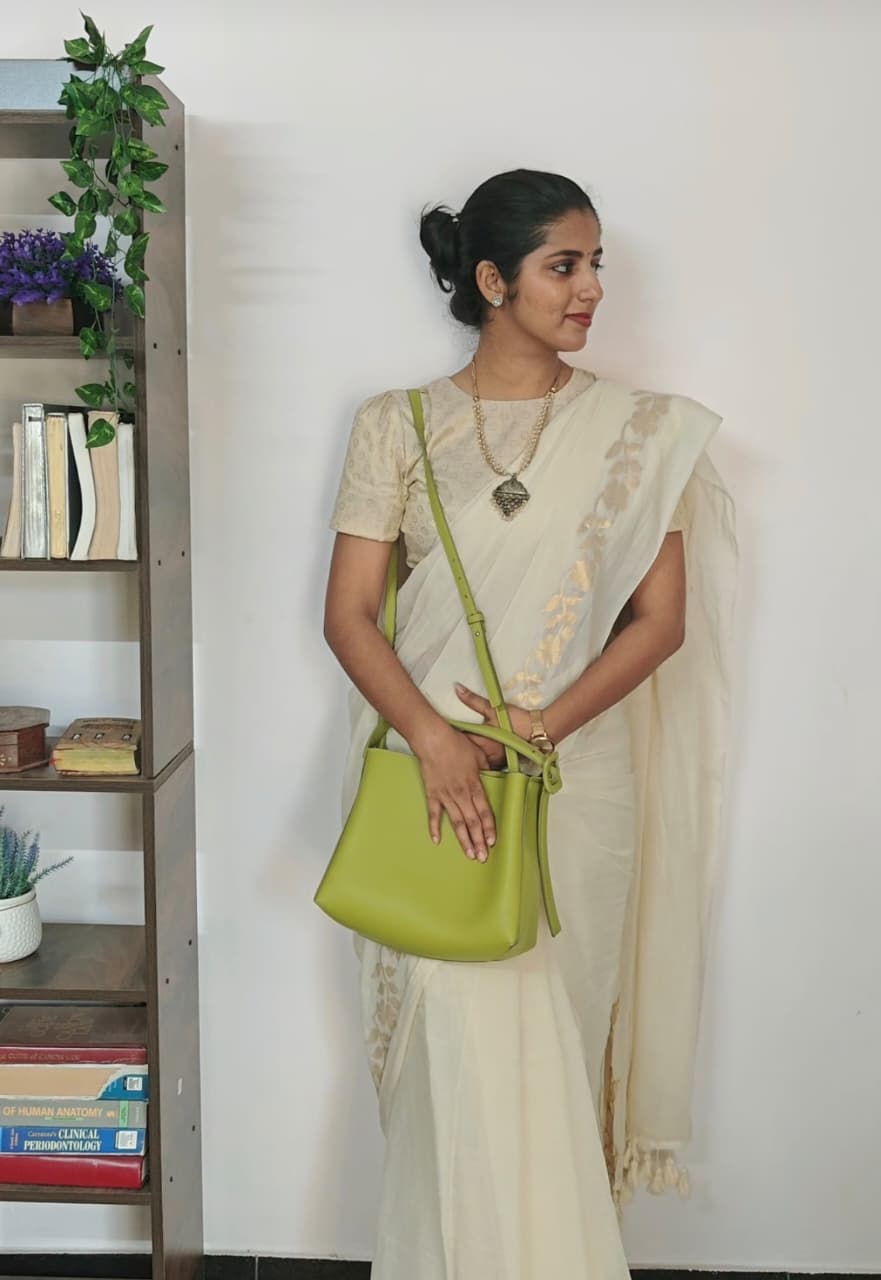 Mul Cotton Saree with Zari Floral Borders – 99 AED