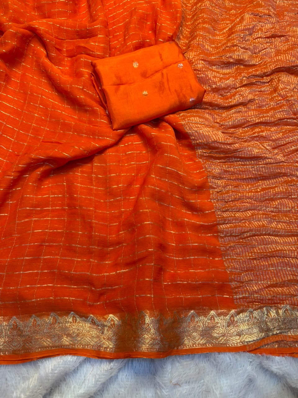 Georgette Viscose Saree with Checked Zari Pattern & Jacquard Silk Blouse – 99 AED
