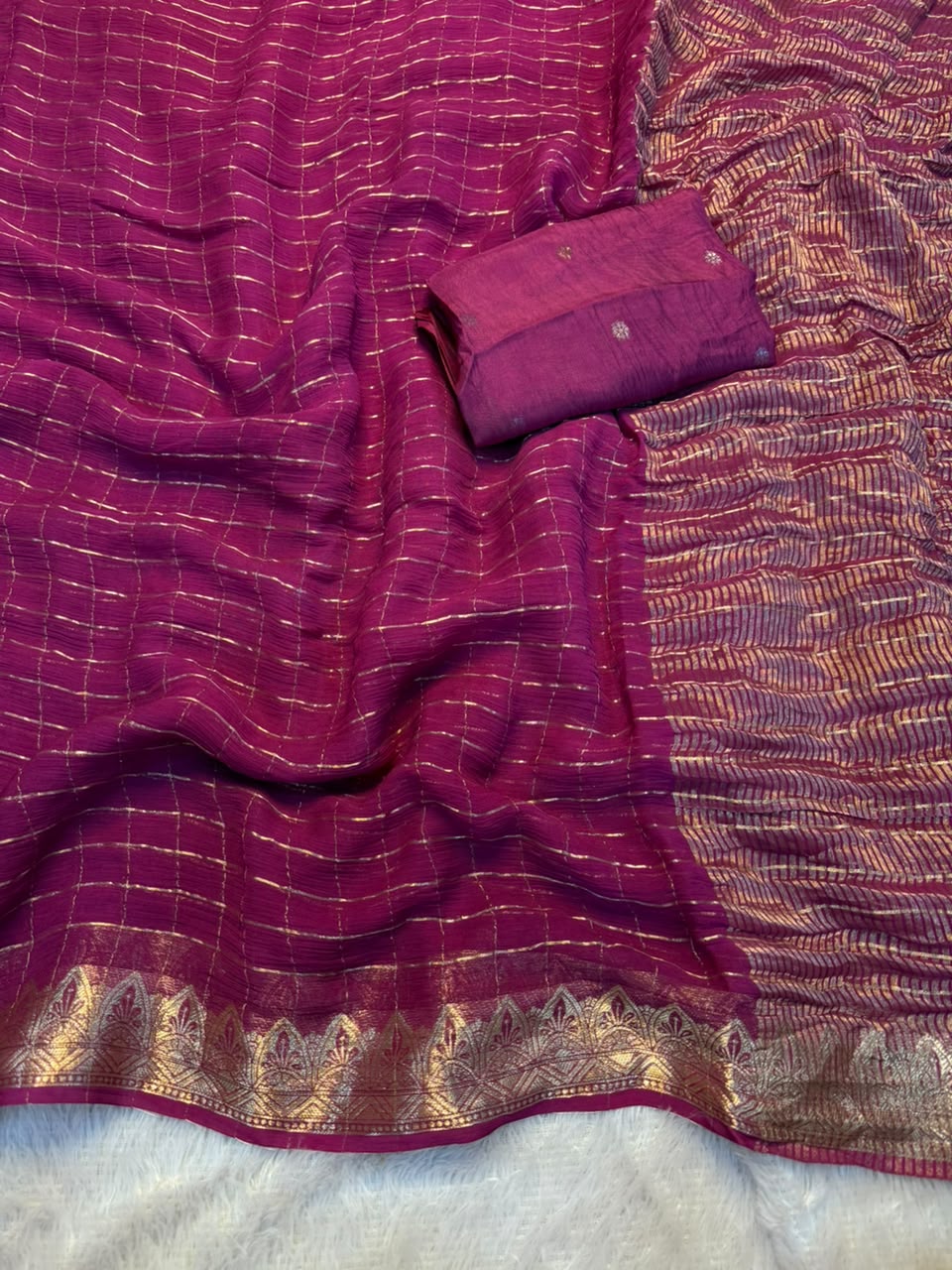 Georgette Viscose Saree with Checked Zari Pattern & Jacquard Silk Blouse – 99 AED