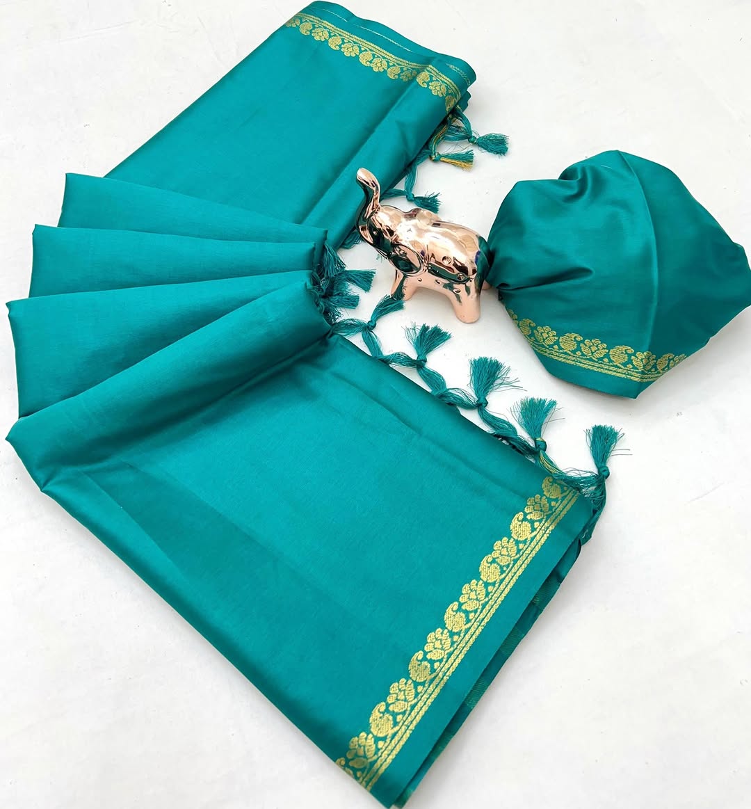 Soft Viscose Crepe Silk Saree with Golden Borders – 59 AED