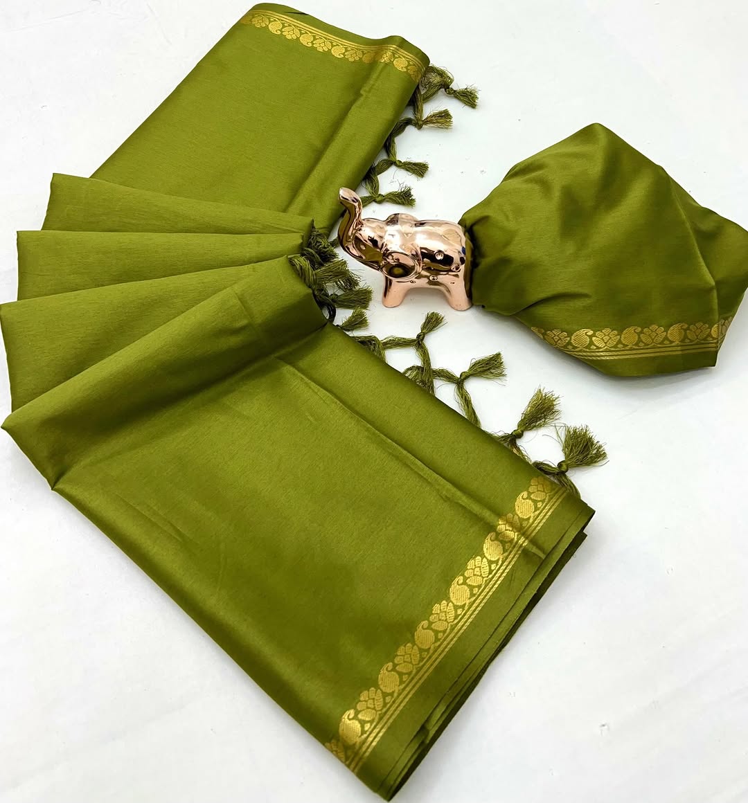 Soft Viscose Crepe Silk Saree with Golden Borders – 59 AED