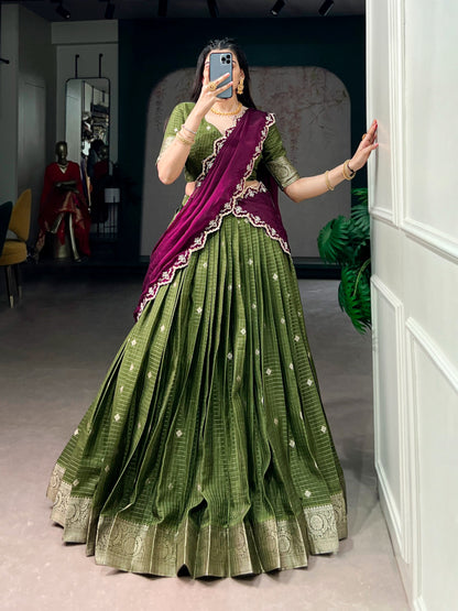 Chinnon Silk Checked Readymade Dhavani / Half Saree Collection – 125 AED