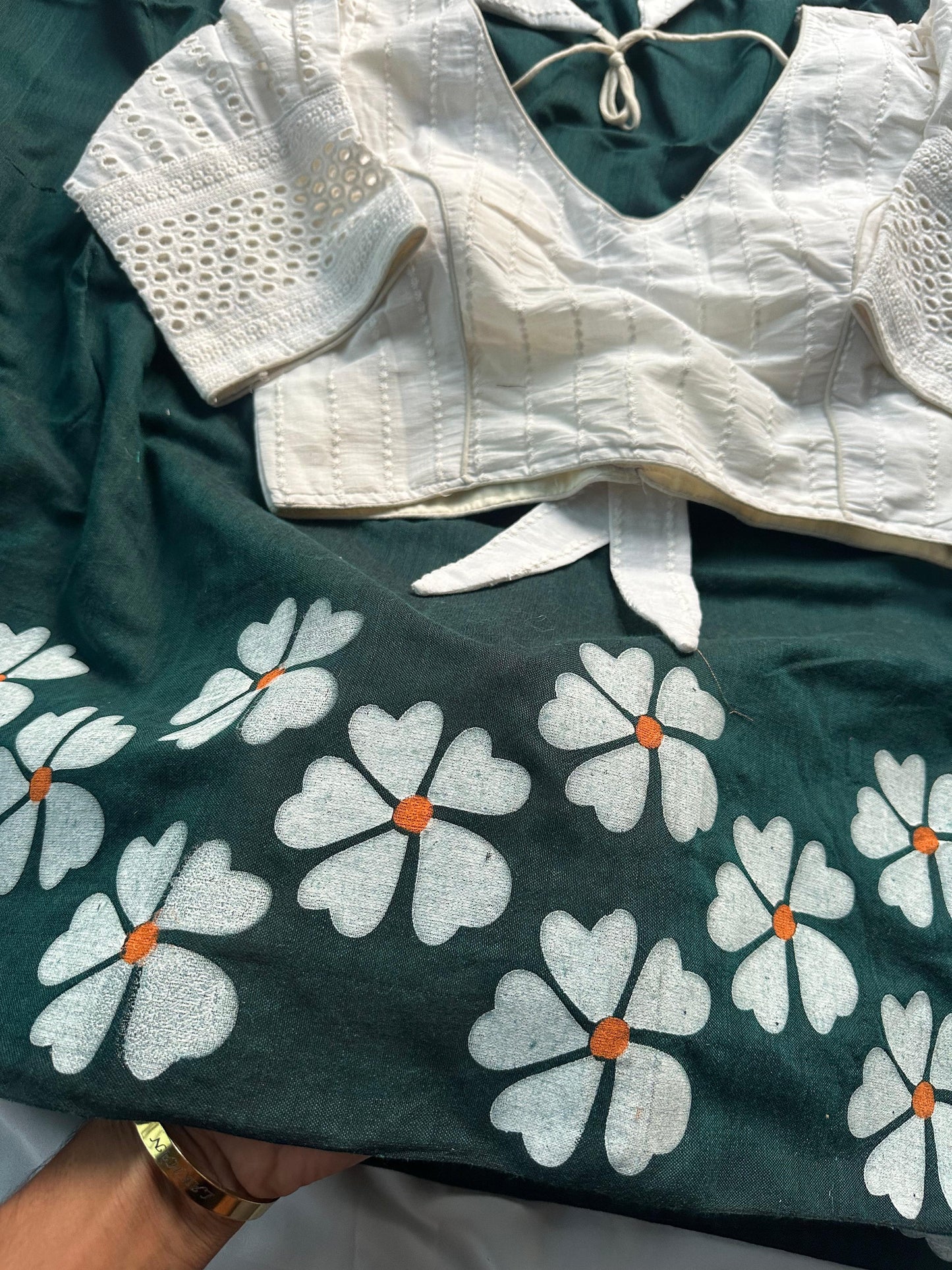 Khadi Mul Cotton Saree with Floral Print & Hakoba Readymade Blouse – 99 AED