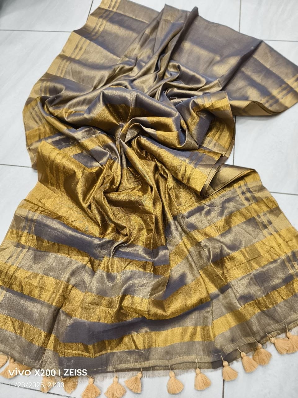Mul Tissue Saree with Golden Zari – 99 AED