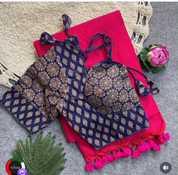 Khadi Cotton Saree with Readymade Ajrakh Blouse – 99 AED