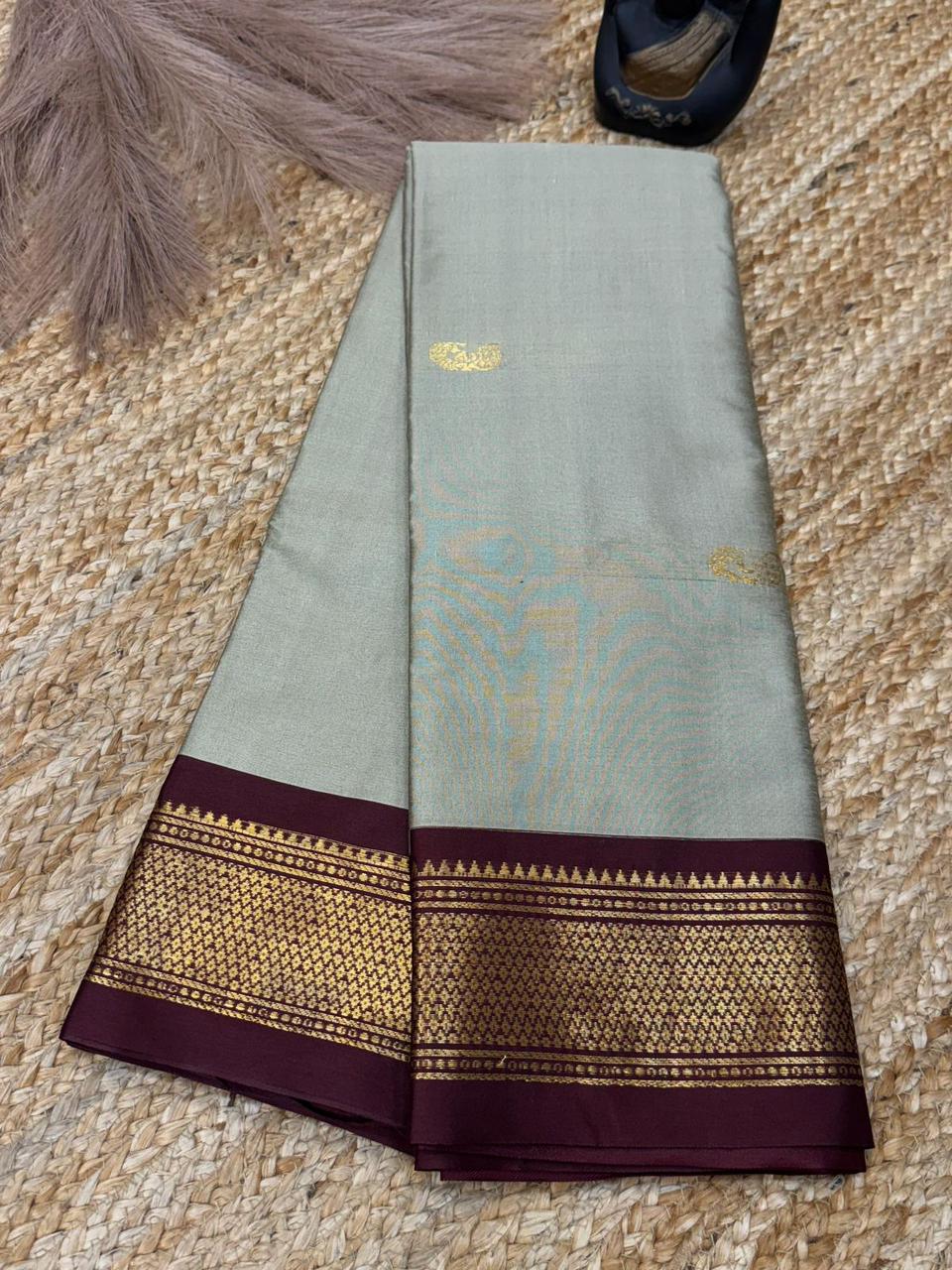 Cotton Silk Saree with Jacquard Zari Border