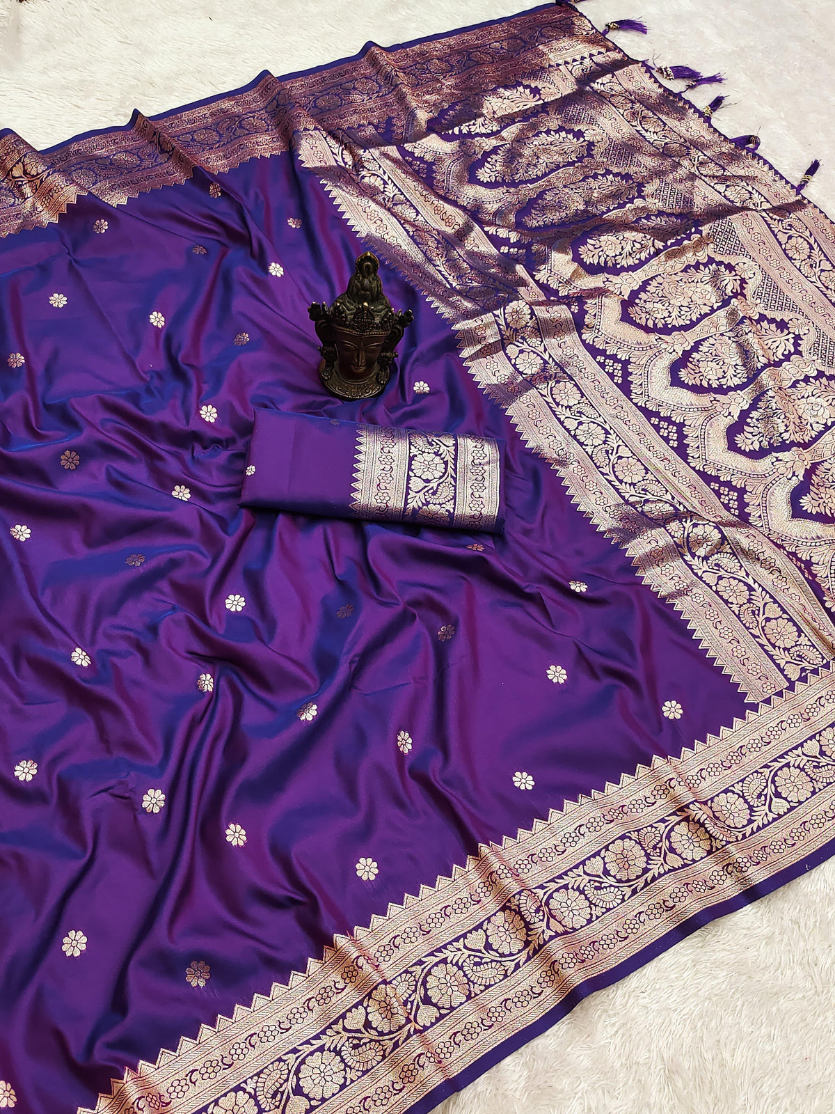 Soft Two-Tone Banarasi Silk Weaving Saree