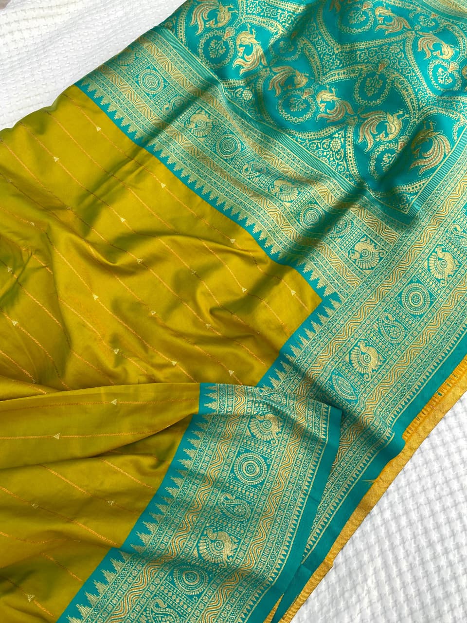 Paithani Silk Weaving Saree