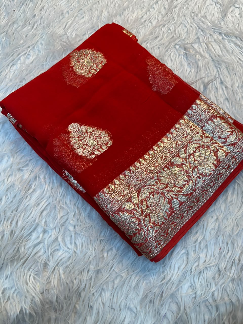 Viscose Georgette Silk Saree with Viscose Zari Borders
