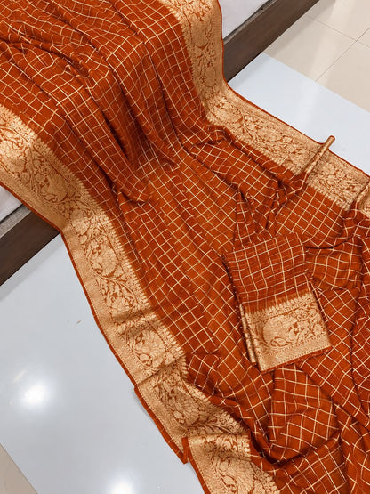 Viscose Georgette Zari Checked Saree with Viscose Zari Weaving Border