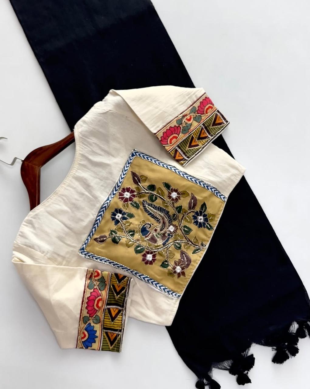 Khadi Cotton Plain Saree with Digital Print & Appliqué Work Readymade Blouse