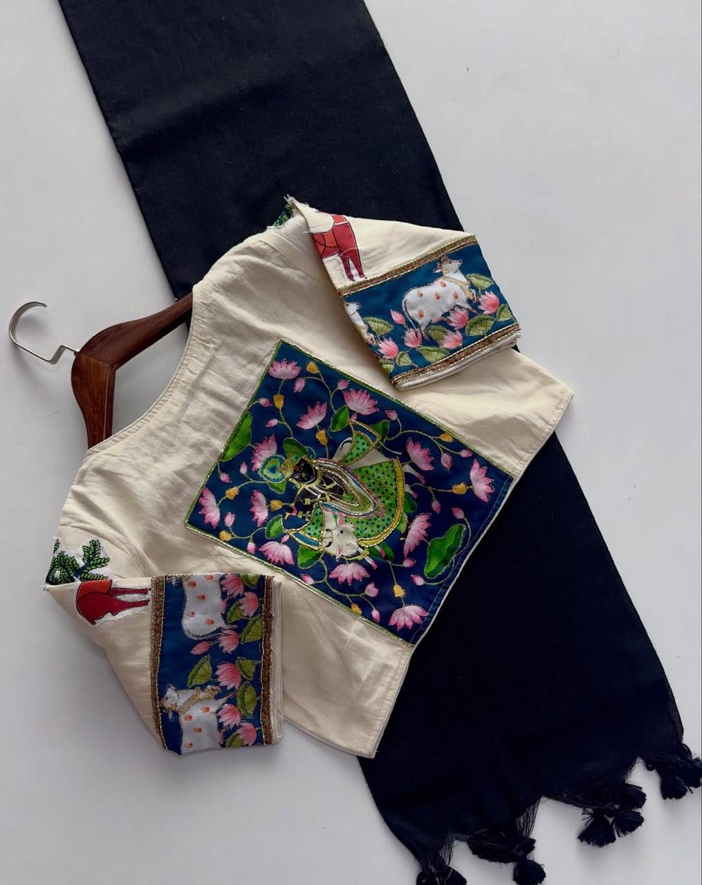 Khadi Cotton Plain Saree with Digital Print & Appliqué Work Readymade Blouse