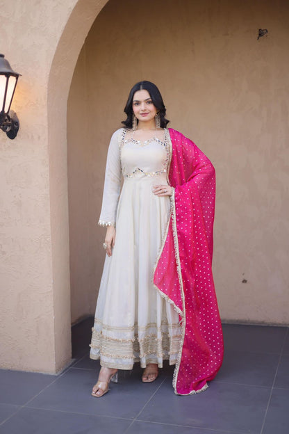 Cosmos Silk Long Flared Kali Pattern Suit – 125 AED