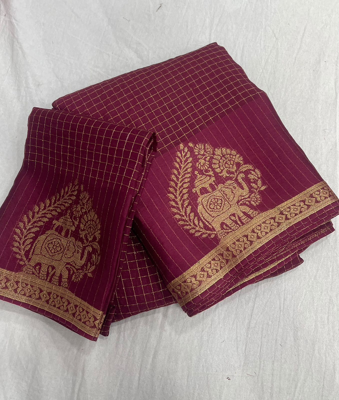 Viscose Chinnon Silk Saree with Checked Pattern & Viscose Zari Borders – 115 AED