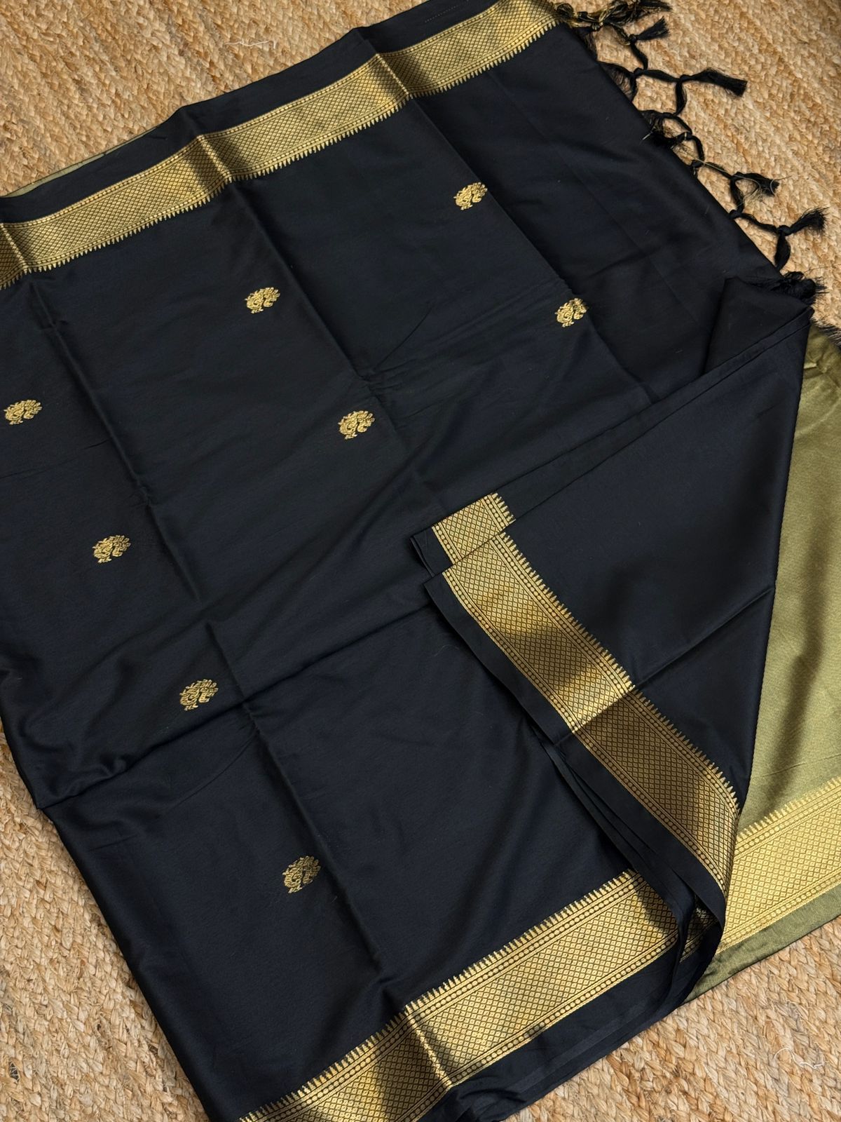 Cotton Silk Sarees with Jacquard Borders – 50 AED